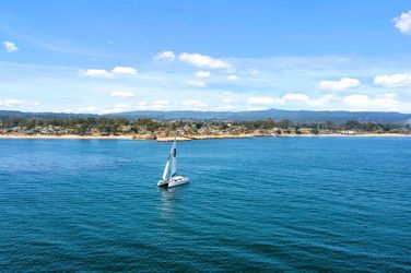 8 Coastal Luxury Trends Buyers Crave 